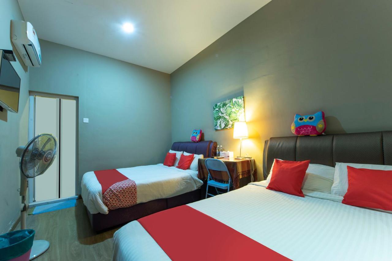 Oyo 90231 Hotel By The Park Plt Johor Bahru Extérieur photo