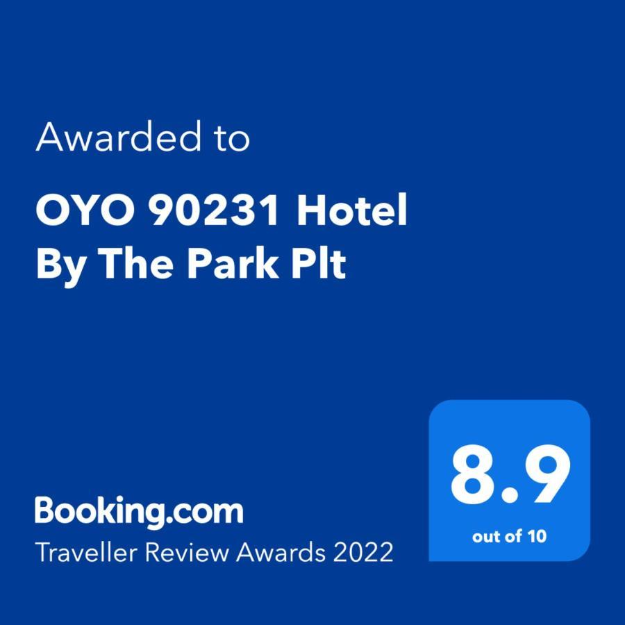 Oyo 90231 Hotel By The Park Plt Johor Bahru Extérieur photo